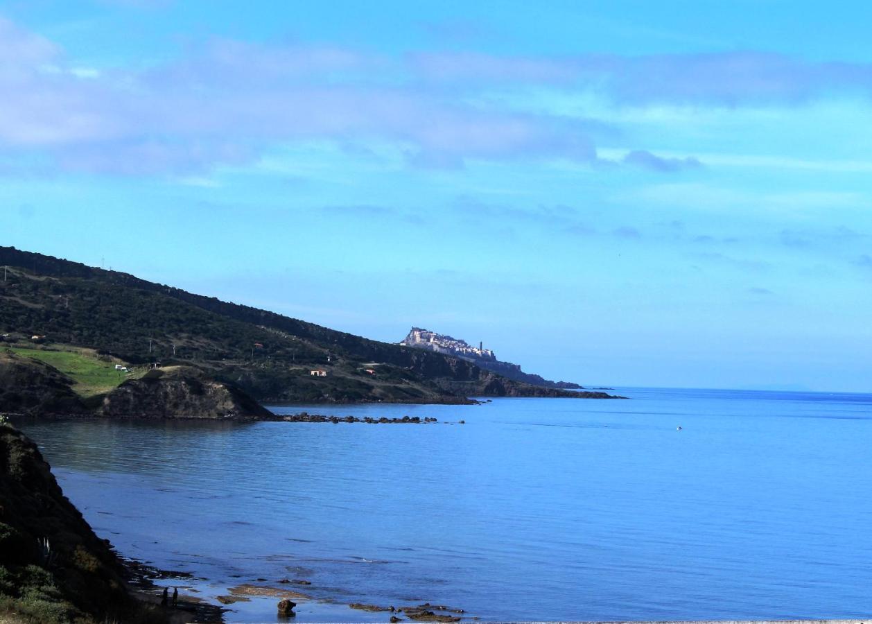 Alba Stupendo Appartamento In Villa Fronte Mare - Golfo Dell'Asinara - Internet Free Valledoria  Buitenkant foto