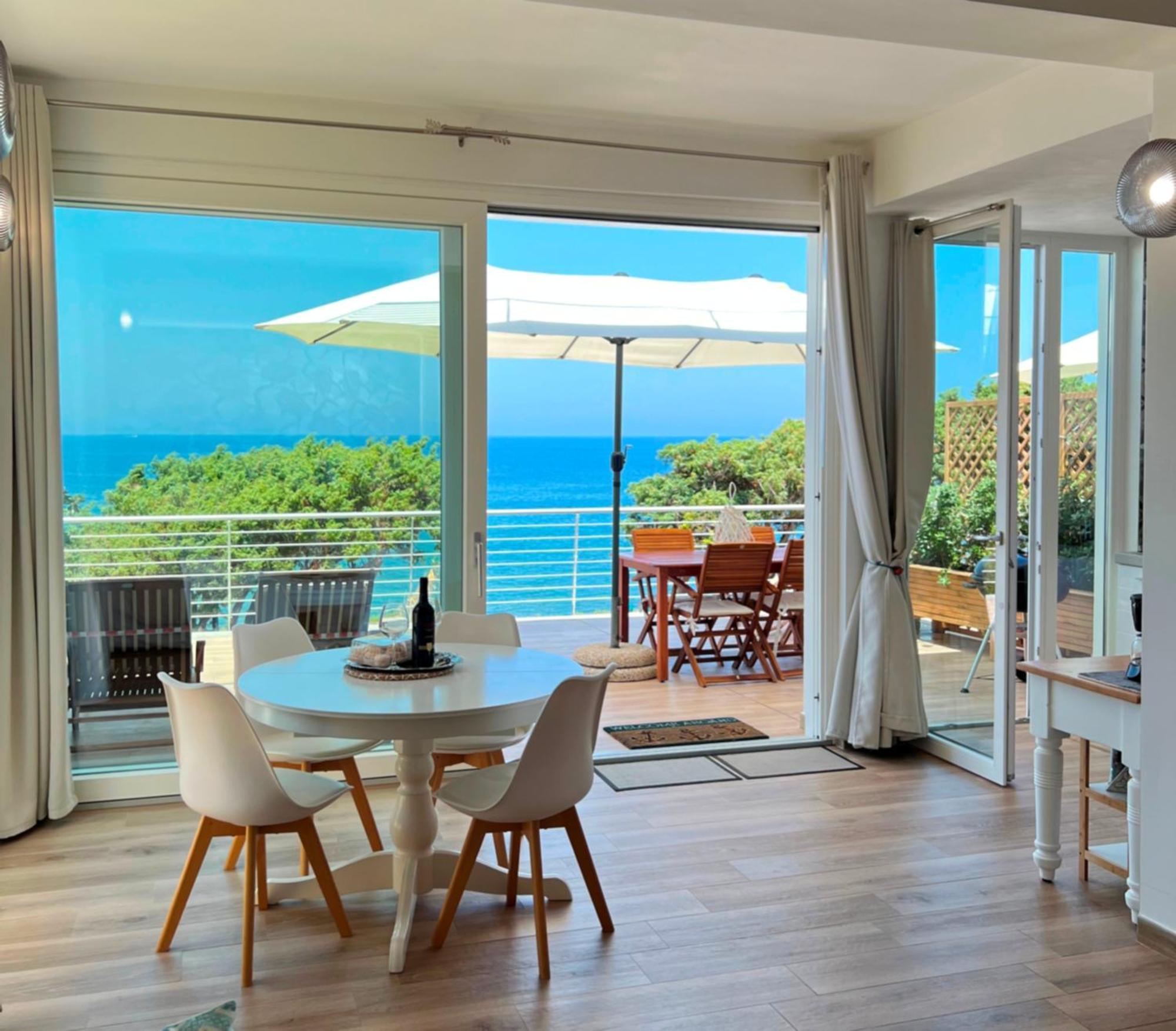 Alba Stupendo Appartamento In Villa Fronte Mare - Golfo Dell'Asinara - Internet Free Valledoria  Buitenkant foto